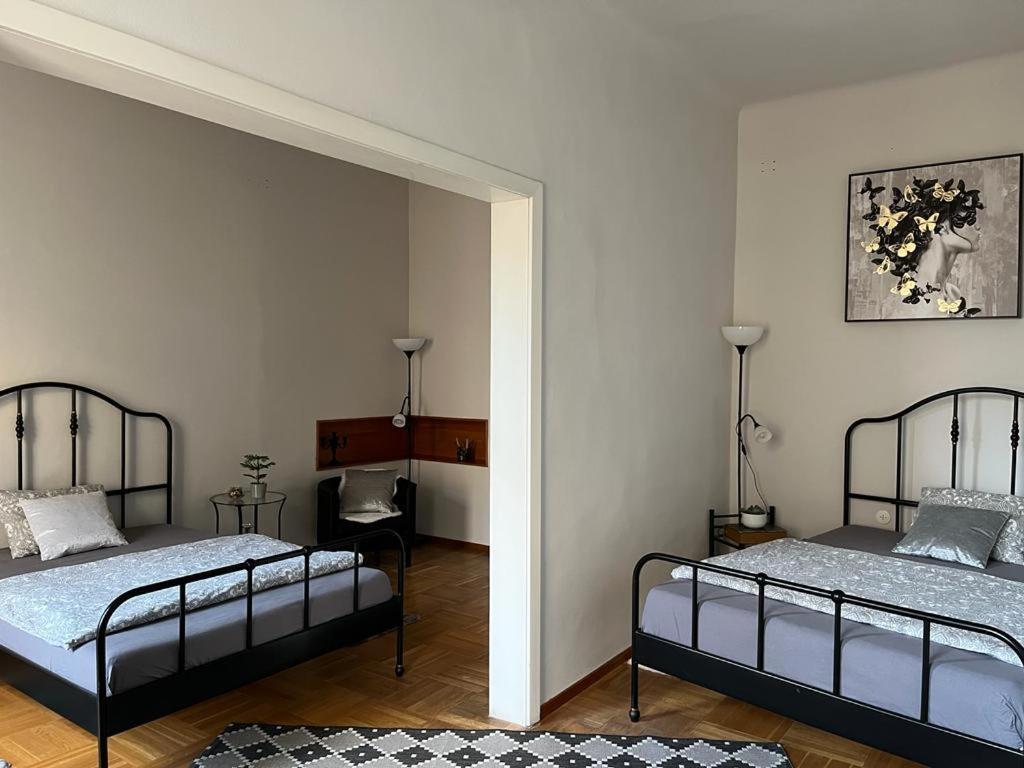 Beautiful City Centre Apartment ウィーン エクステリア 写真