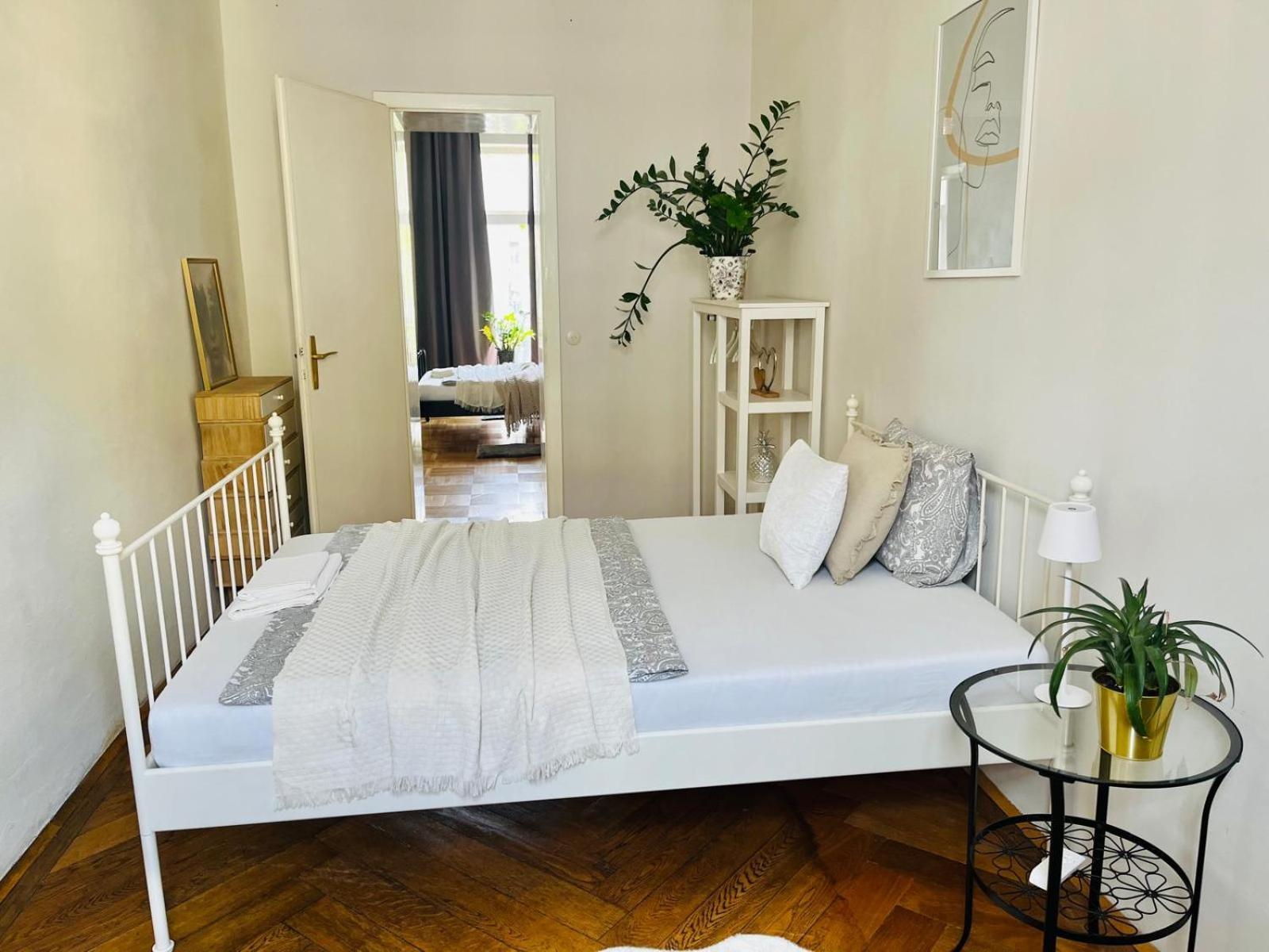 Beautiful City Centre Apartment ウィーン エクステリア 写真